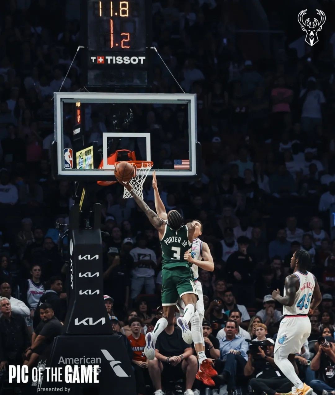 关于里程碑夜密尔沃基雄鹿篮板制胜，NBA常规赛赛前刷纪录，球迷炸锅，更衣室氛围转暖的信息-九游登录入口