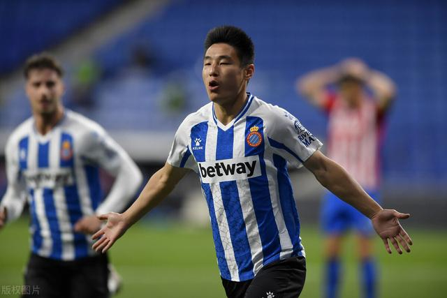 社区盾今晚走向成谜；葡萄牙体育调整名单；质疑声仍在；年轻球员得到机会的简单介绍