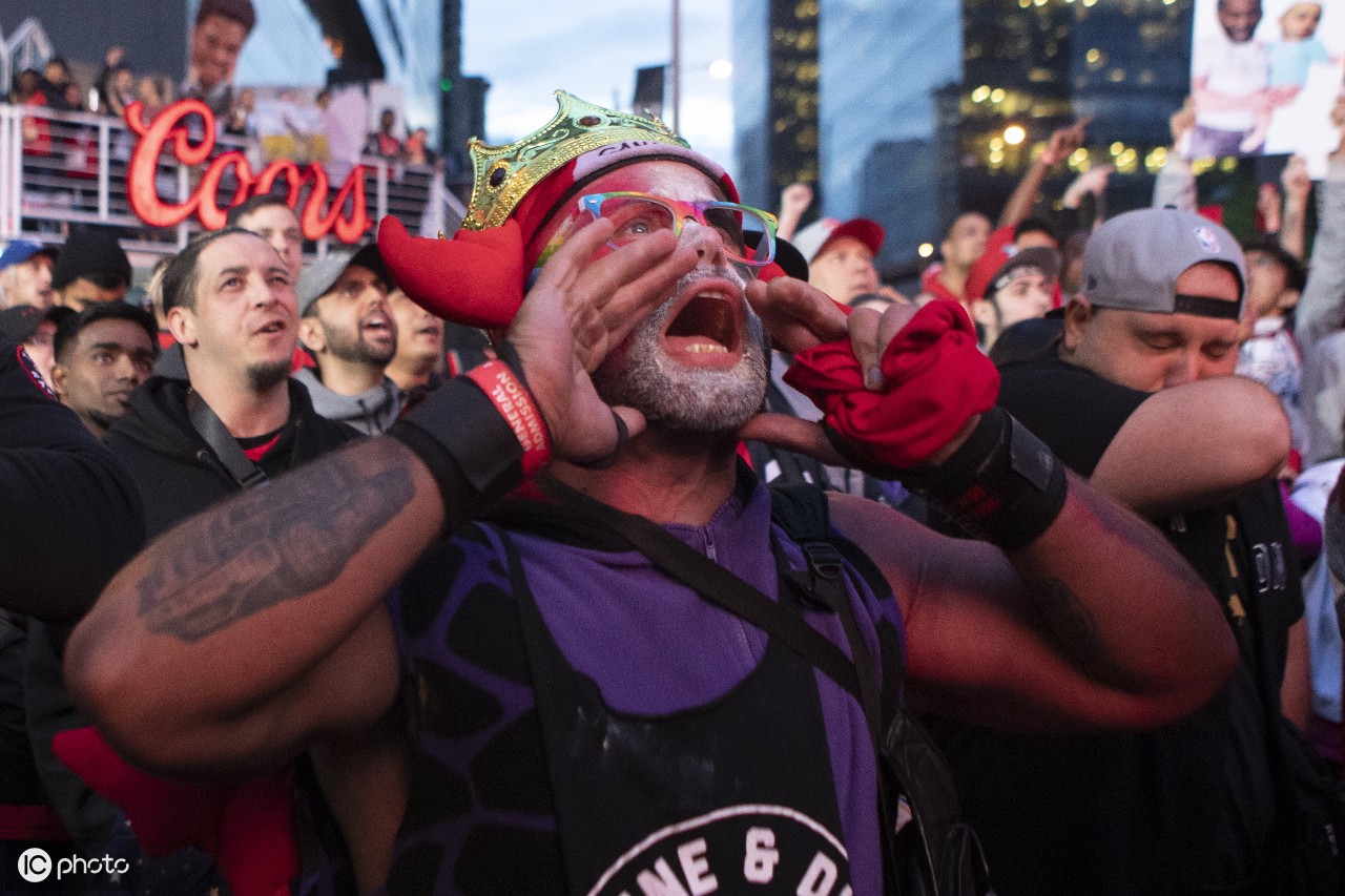 多伦多猛龙迎西甲关键赛，窗口期远射贴柱，震撼外界，轮换策略成焦点(克莱蒙vs南特比分预测)-九游娱乐APP
