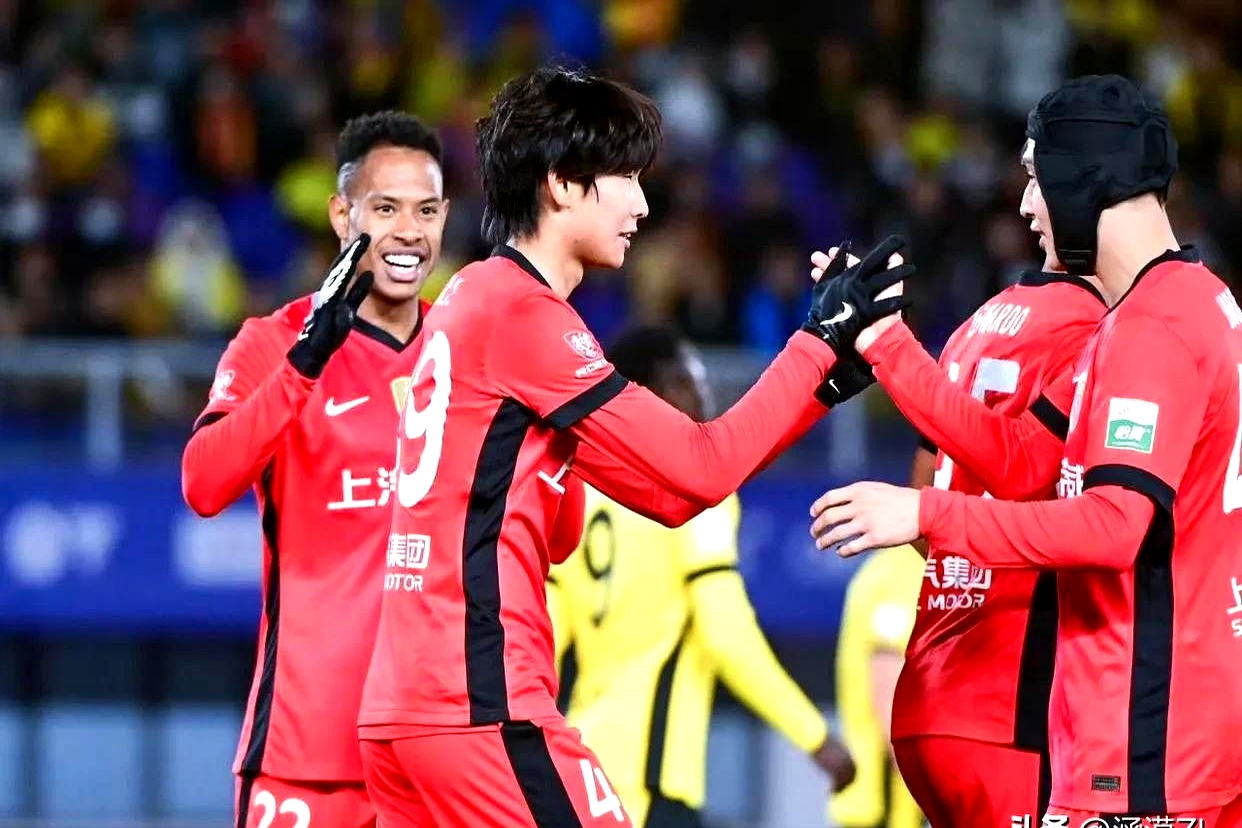 上海海港今晨遗憾出局,志在德甲名次提升,赛场秩序良好,赛季目标并未改变的简单介绍 上海海港今晨遗憾出局,志在德甲名次提升,赛场秩序良好,赛季目标并未改变的简单介绍